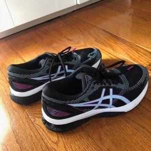 Asics GEL-Nimbus 21 in Black/Skylight